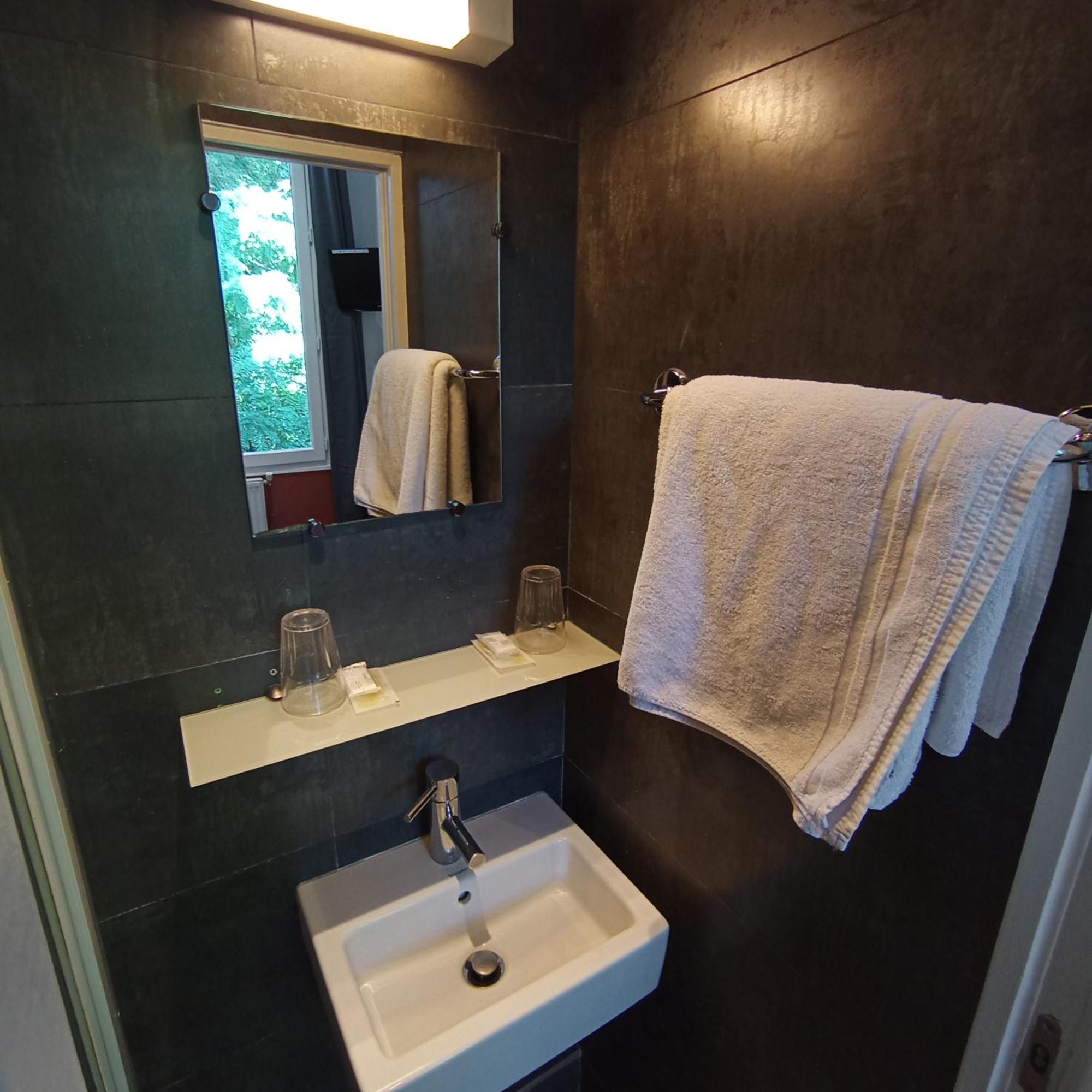 Habitación Doble con baño compartido